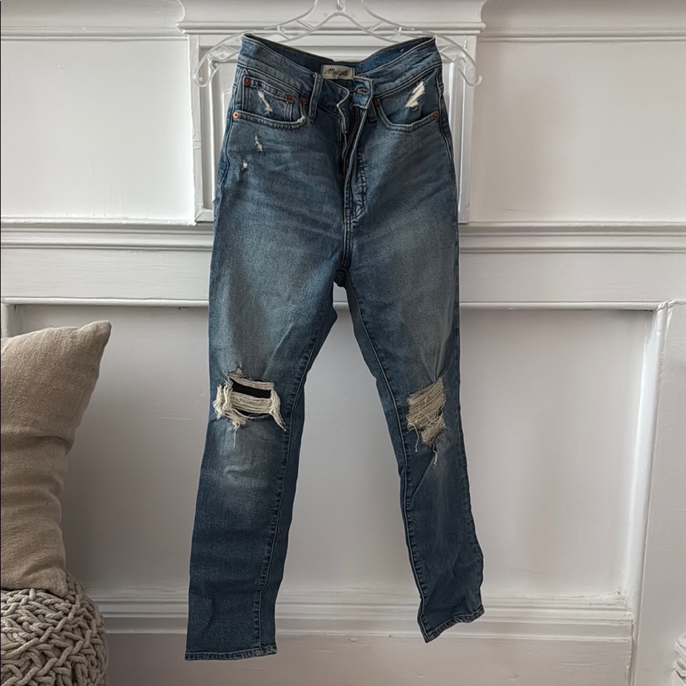 Madewell Women's Straight Leg Jeans - Distressed Blue